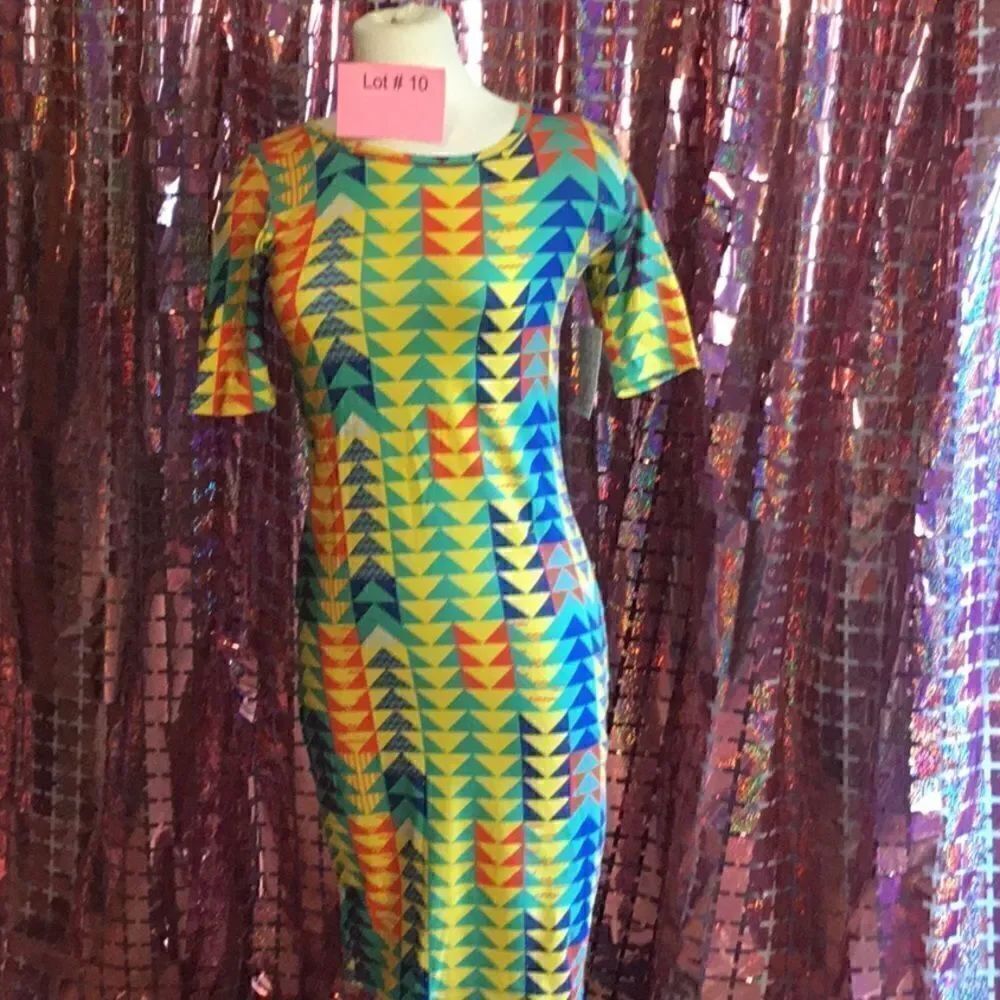 NWT LULAROE JULIA dress in size x small in a triangle pattern